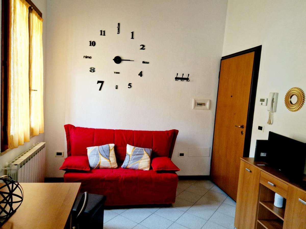 Appartamento In Centro Free Wi-Fi, Self Check-In Forlì Buitenkant foto